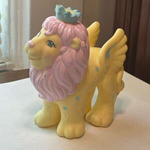 Vintage 1986 Moondreamers Roary Wings and Crown Hasbro Toys Collectible Figure